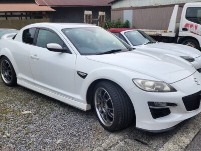 珍しいお車ご来店(NDﾛｰﾄﾞｽﾀｰ ｴｽｹﾚｰﾄ交換 番外編)。